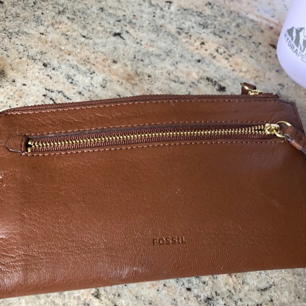 Fossil Wallet - Brown Length Of A Checkbook - image 1